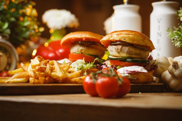 Découvrez notre sélection de burgers smashés à Annecy